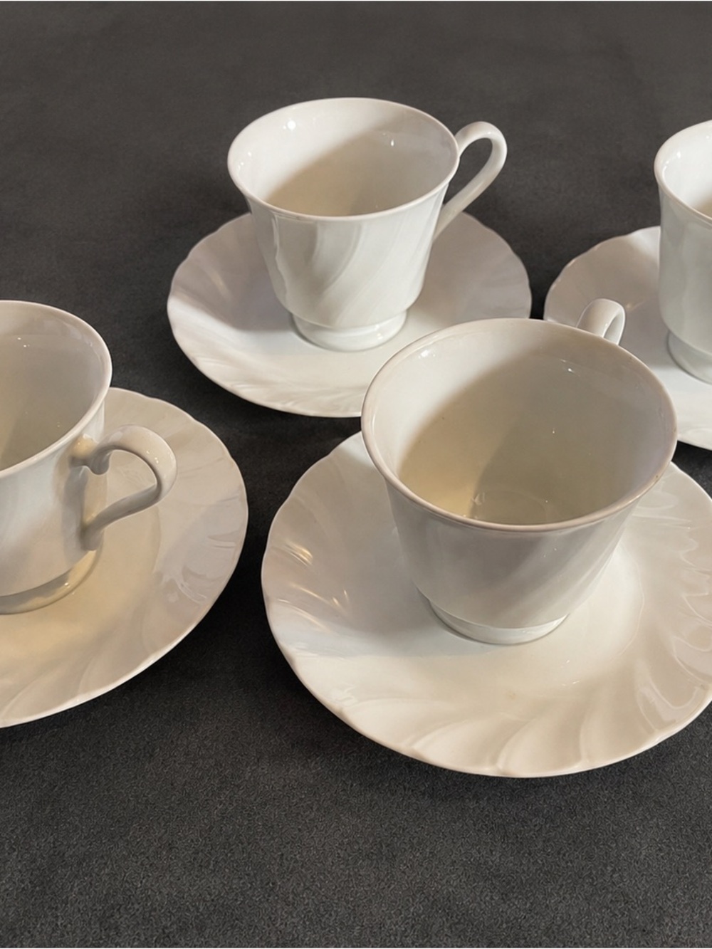 Elegant Yorkshire Fine Porcelain China Tea Cup & Saucer Set – Japan - Set of 4